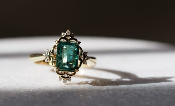 Liliana Emerald Gold ring